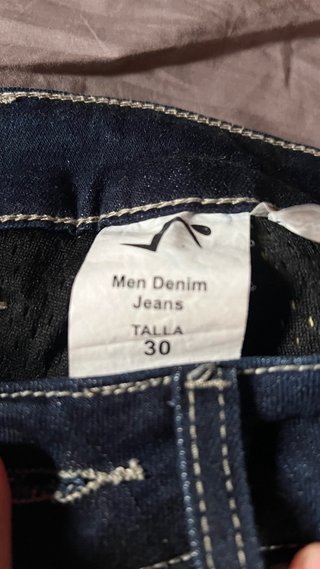 Pantalón largo con protecciones en rodillas