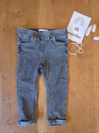 Conjunto Gemo 18 meses: Camiseta y Pantalón
