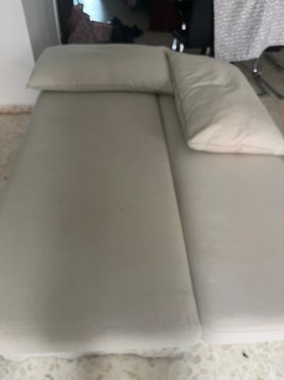 Lote 2 sofás-cama ,mesa de salón y mesitas de noch
