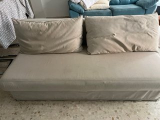 Lote 2 sofás-cama ,mesa de salón y mesitas de noch