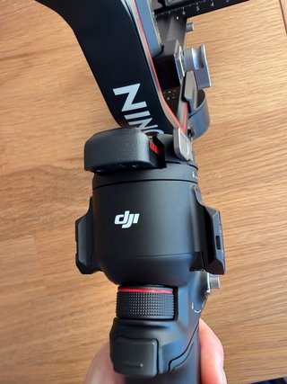 DJI RS 3 Combo Gimbal