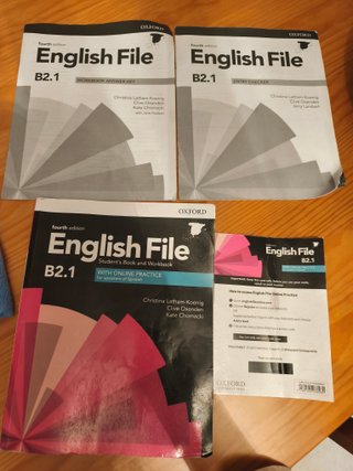 English File With Online Practice for Speakerts...
