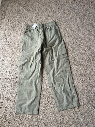 Pantalón cargo lino verde
