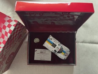 Scalextric Fly Lola T70 MkIII Chequered Flag
