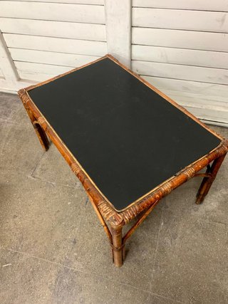 Mesas auxiliares vintage caña y madera. Unidad