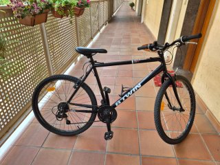 Bicicleta MTB B'TWIN Negra