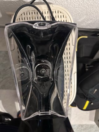 Cafetera NESCAFÉ Dolce Gusto Negra