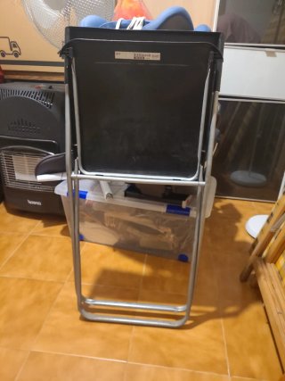 Silla JEFF ikea plegable negra y plateada