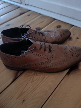 Zapatos de vestir marrones para hombre