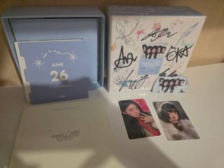 Illit Real Me Álbum Firmado
