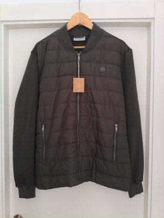 Chaqueta Álvaro Moreno verde oscuro acolchada