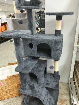 Casita para gatos de varios niveles