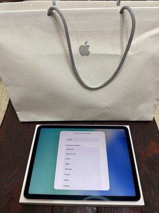 iPad Air 10 2022 64GB/256GB + Teclado Logi