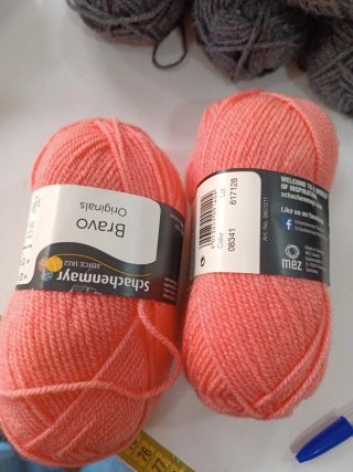 Lanas liquidación lotes de 7 madejas de 50gr
