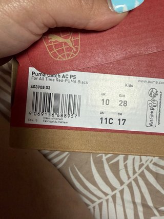 Botines Puma Rojos y Negros talla 28