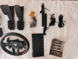 Volante Thrustmaster T598 PS4/PC