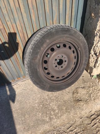 4 Llantas Mercedes Viano 639