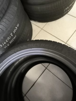 215/45R18 93W