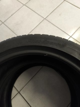 215/45R18 93W