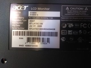 Monitor Acer 19 + Webcam Owlotech 720p
