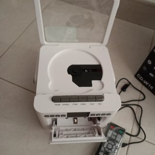 Reproductor CD-W16 con Cassette