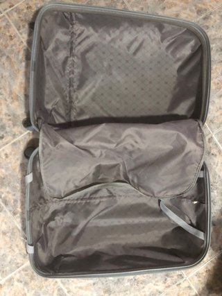 Maleta de viaje rígida con ruedas