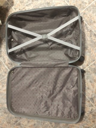 Maleta de viaje rígida con ruedas
