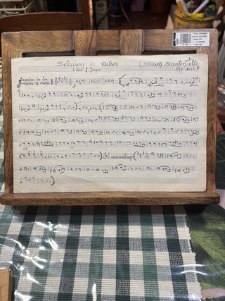 Atril de madera para libros