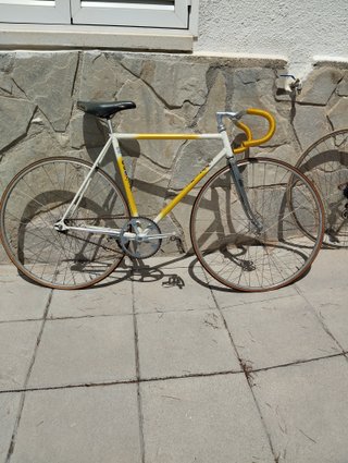Bicicleta de Pista Amarilla y Blanca
