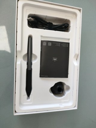 Huion Inspiroy H640P Tableta Gráfica