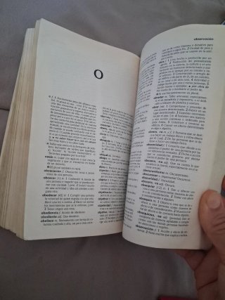 Diccionario esencial lengua española