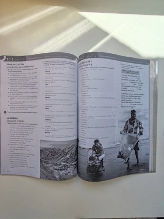 Macmillan English Hub C1 Workbook