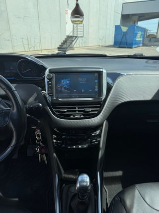 Peugeot 2008 2014
