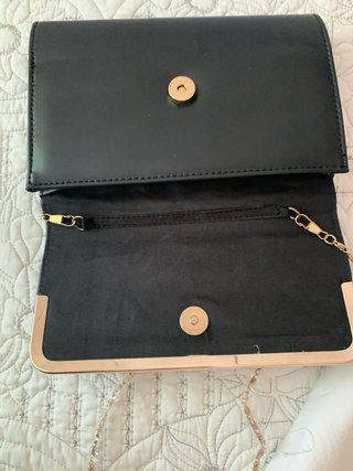 Bolso de fiesta negro y dorado