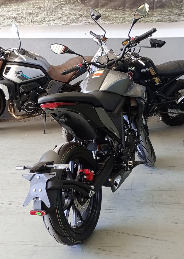 Malaguti Drakon 125 ABS Naked Gris