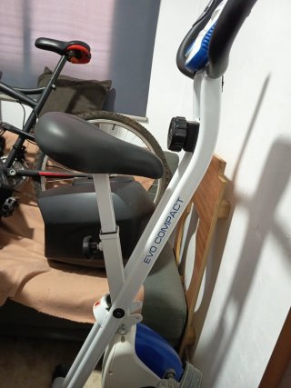 Bicicleta Estática Plegable RUNFIT EVO COMPACT