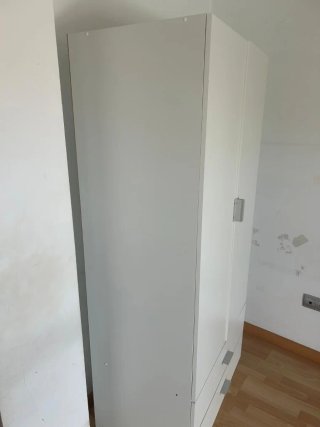 Armario blanco madera poco uso