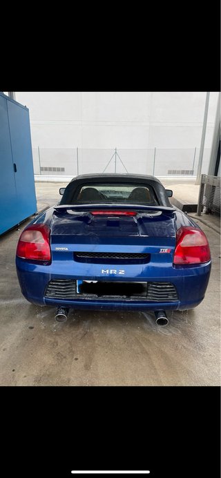Toyota MR2 2003