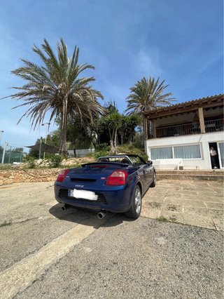 Toyota MR2 2003