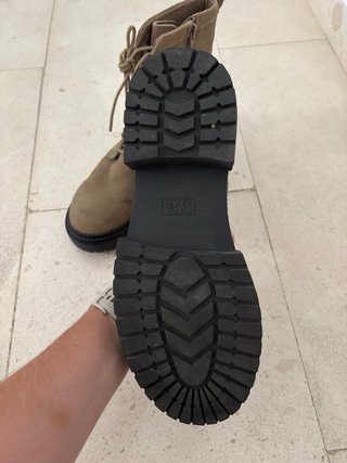 Botas de cordones ante marrón