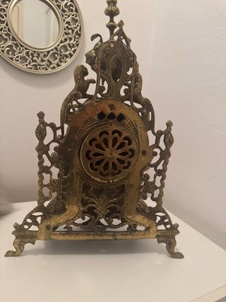 Reloj de sobremesa antiguo de bronce