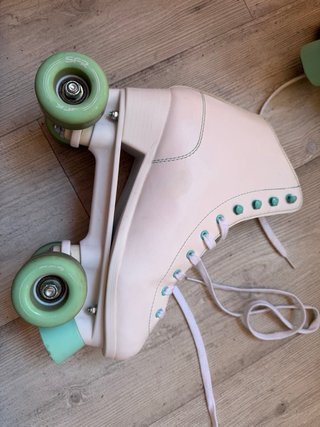 Talla 40 Patines 4 Ruedas SFR Blancos y Menta