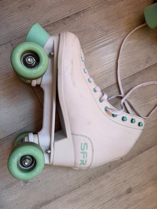 Talla 40 Patines 4 Ruedas SFR Blancos y Menta
