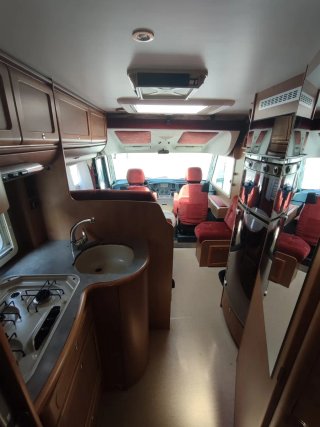 Autocaravana integral rapido 9083 DF