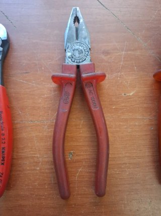 KNIPEX ALICATES DIFERENTES FUNCIONES
