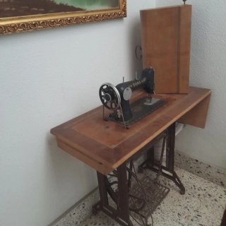 Máquina de coser Singer antigua