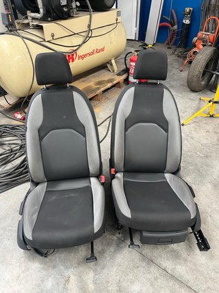 Asientos Seat Leon ST 5F8 Delanteros