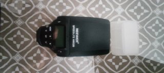 Flash Neewer Speedlite NW320