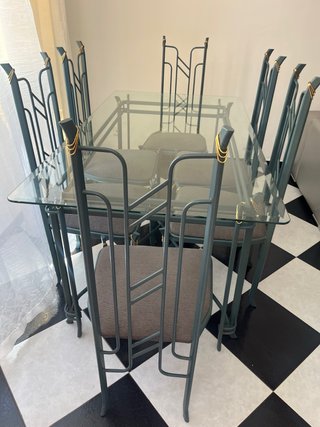 Mesa de comedor cristal y metal y 6 sillas