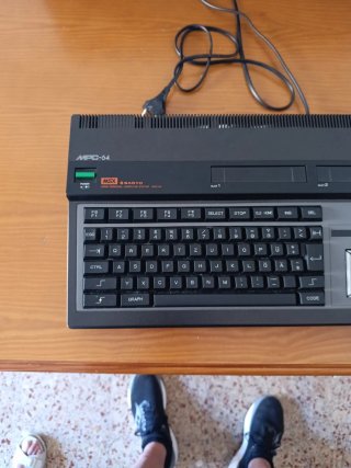 Ordenador MSX MPC-64